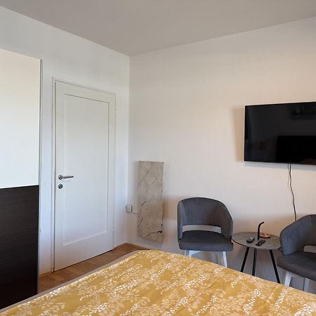 Studio Apartment Harbour Póla Kültér fotó