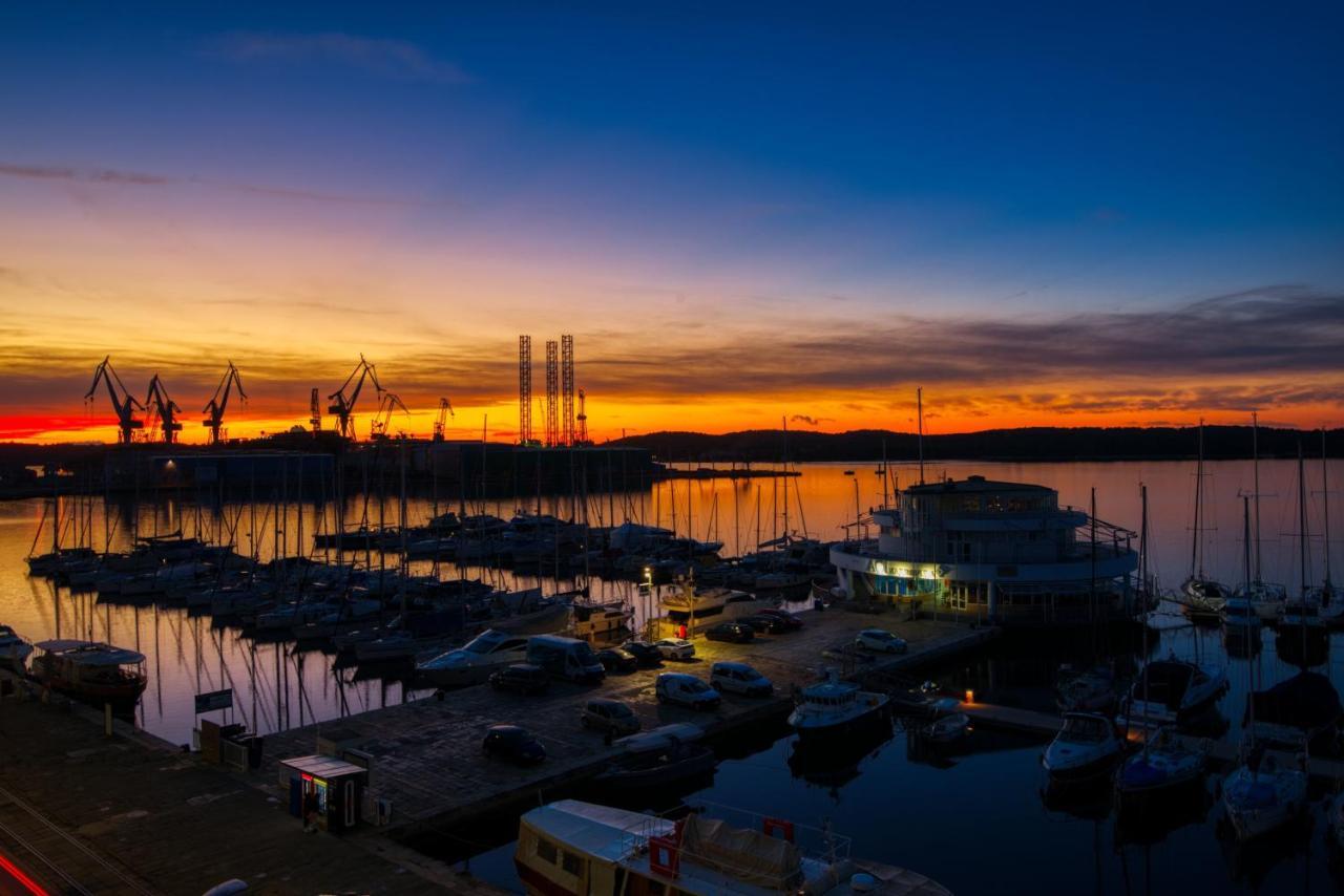 Studio Apartment Harbour Póla Kültér fotó
